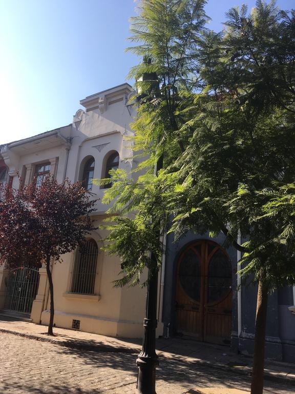 Patio Yungay Bed and Breakfast Santiago de Chile Exterior foto